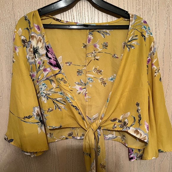 Floral Tie Front Top - Picture 1 of 4